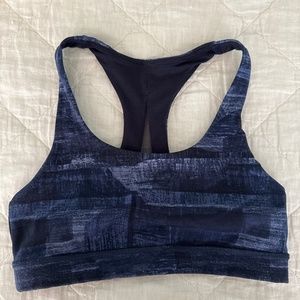 Lululemon sports bra, size 6